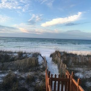 Meet your Posher, Noemi